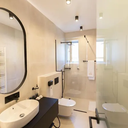 Adriale 4*