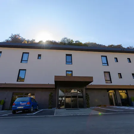 Adriale 4*